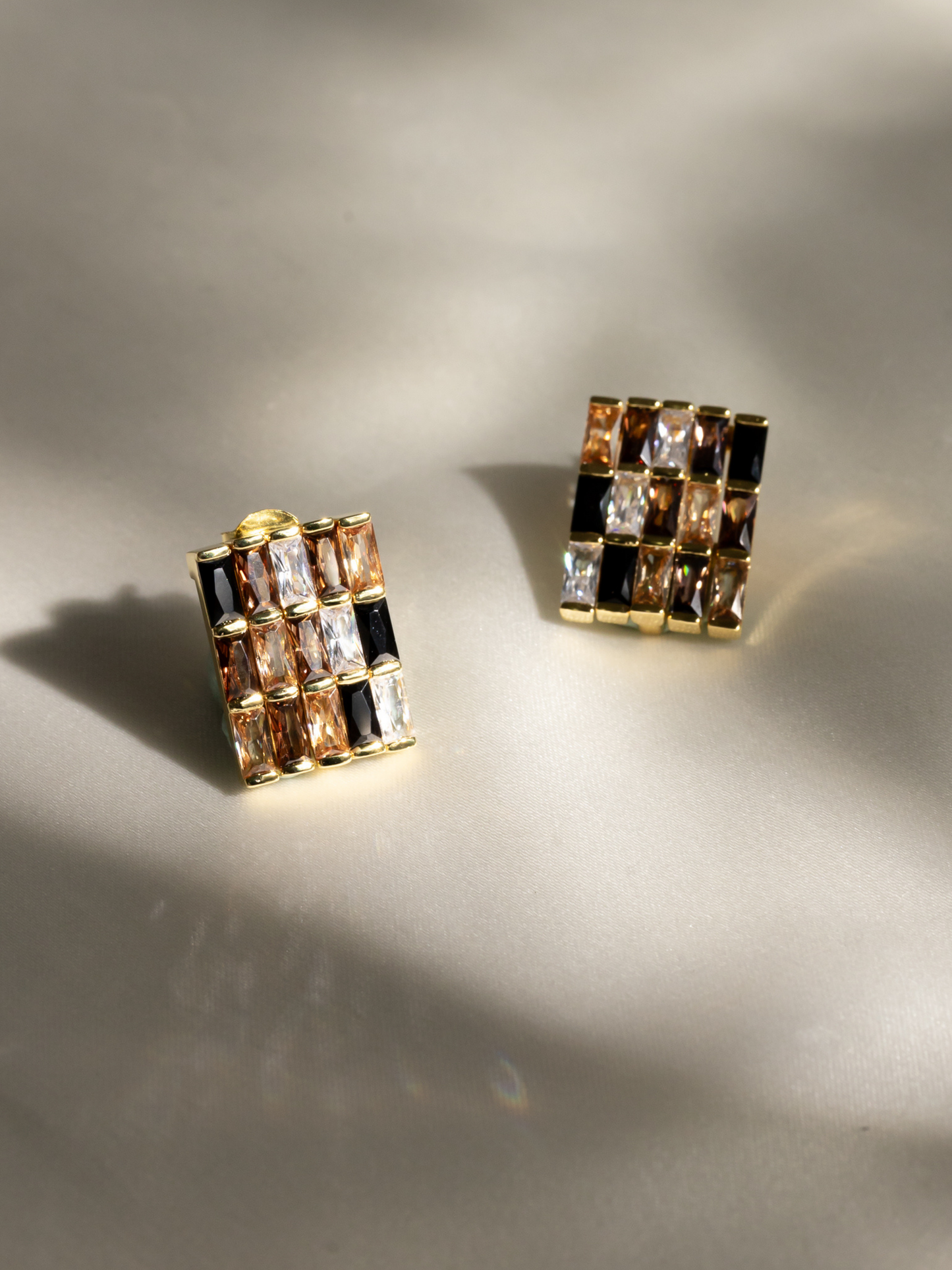 PANDORA EARRINGS (EARTH)