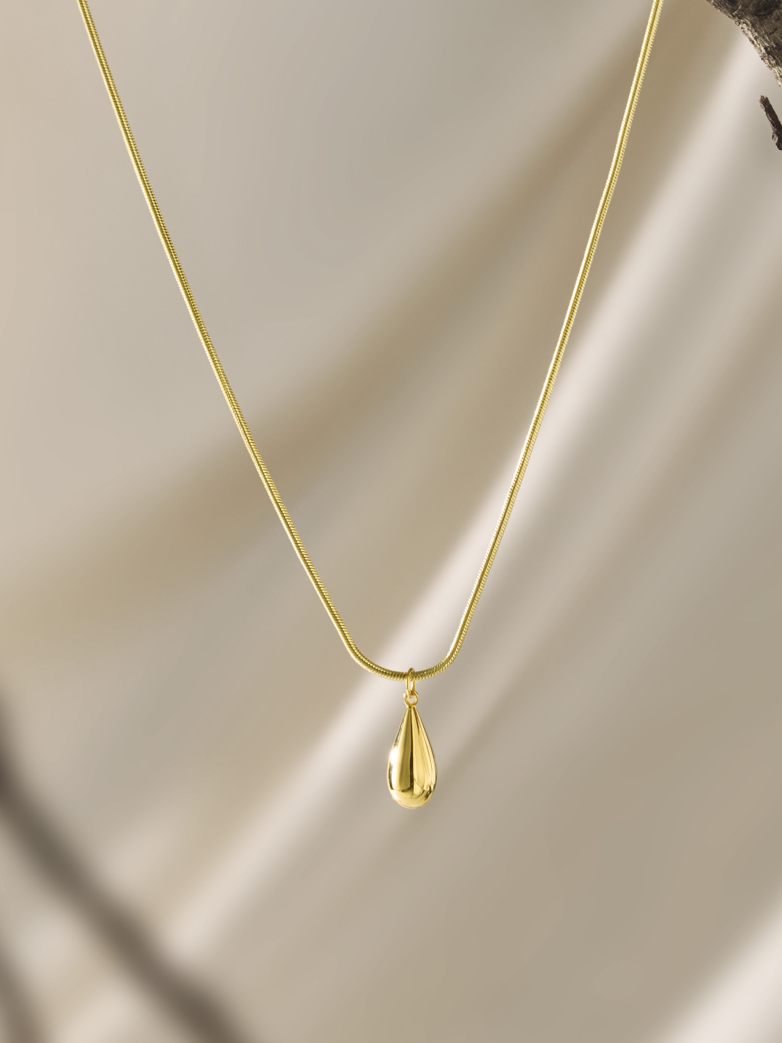 Dew Adjustable Round Snake Chain Necklace
